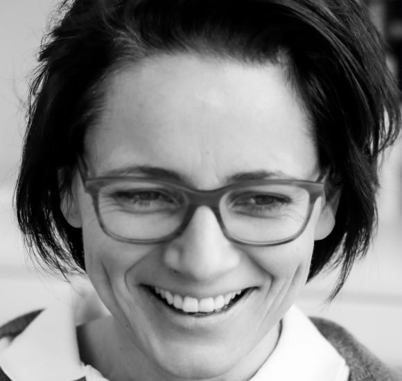 Dr. Julia Maierhofer